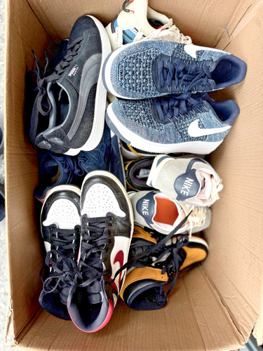 Lot pairs of trainers - lot,